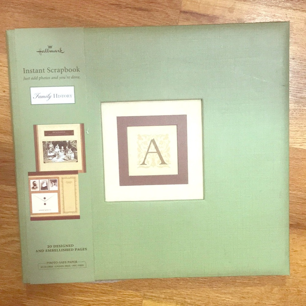 Hallmark instant scrapbook